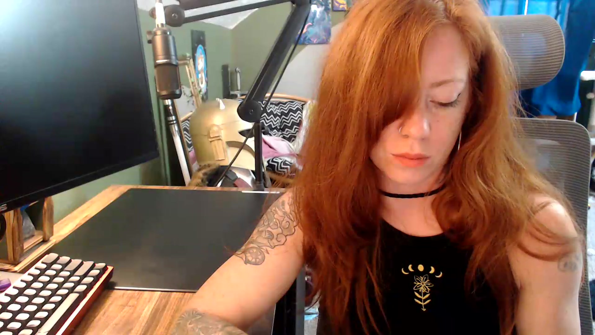 Gallery image thumbnail from AstraeaSiren's myfreecams stream on, 07/29/2026, 18:05 image 12 of 20