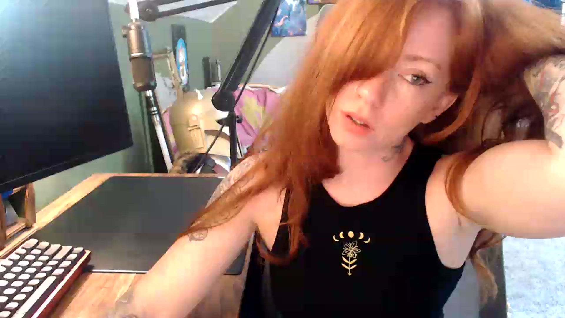 Gallery image thumbnail from AstraeaSiren's myfreecams stream on, 07/29/2026, 18:05 image 1 of 20