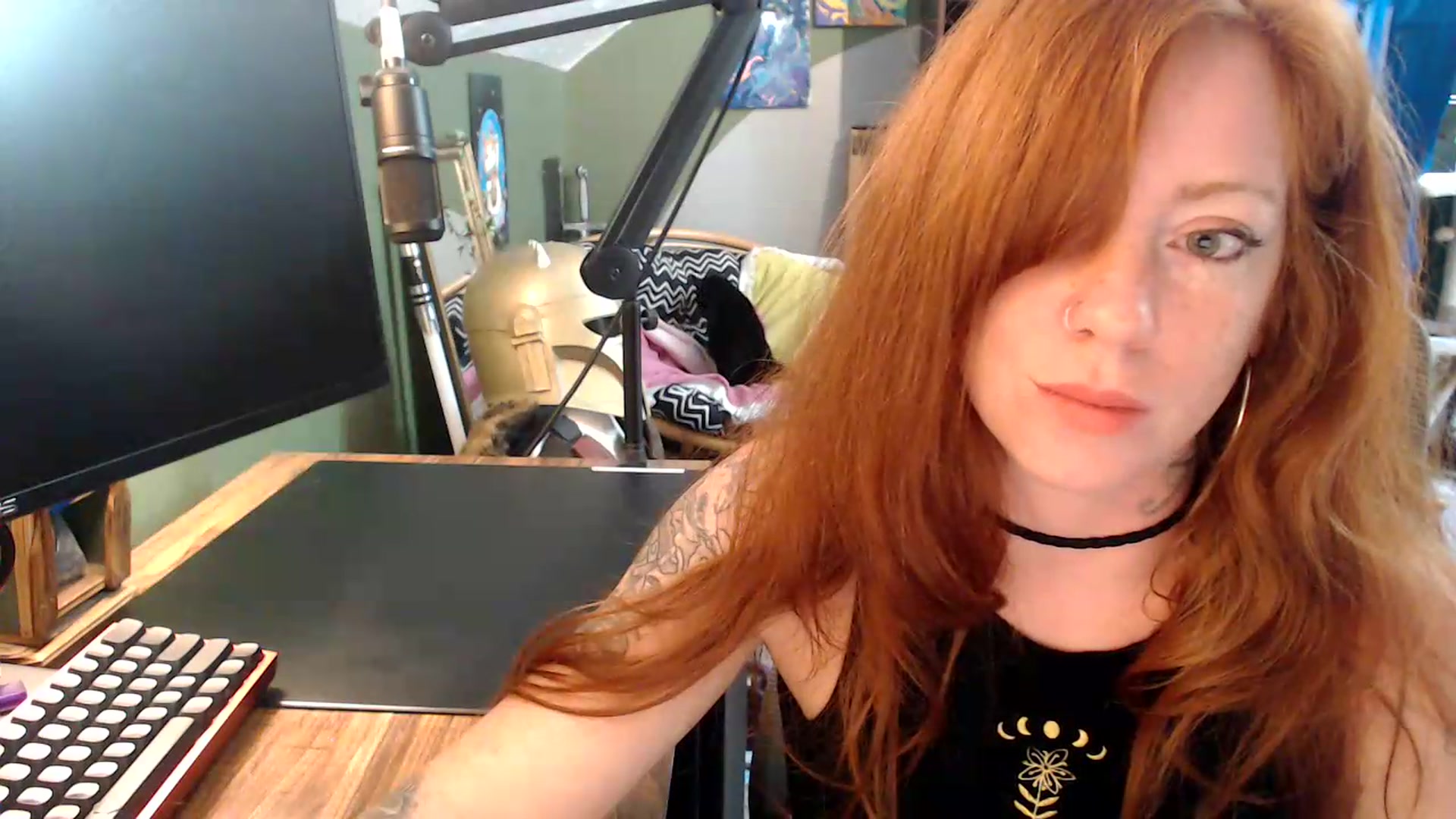 Gallery image thumbnail from AstraeaSiren's myfreecams stream on, 07/29/2026, 18:05 image 8 of 20