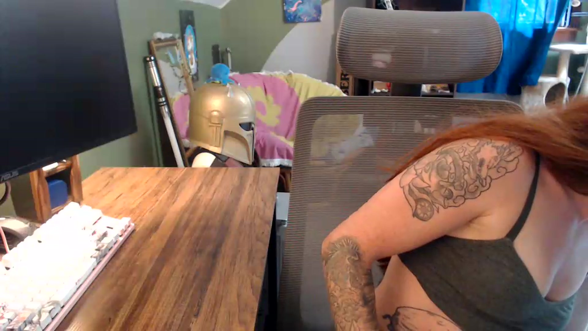 Gallery image thumbnail from AstraeaSiren's myfreecams stream on, 08/10/2026, 19:44 image 16 of 20