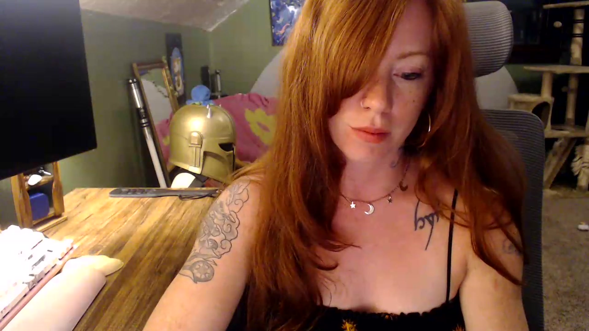 Gallery image thumbnail from AstraeaSiren's myfreecams stream on, 08/16/2026, 05:16 image 6 of 20