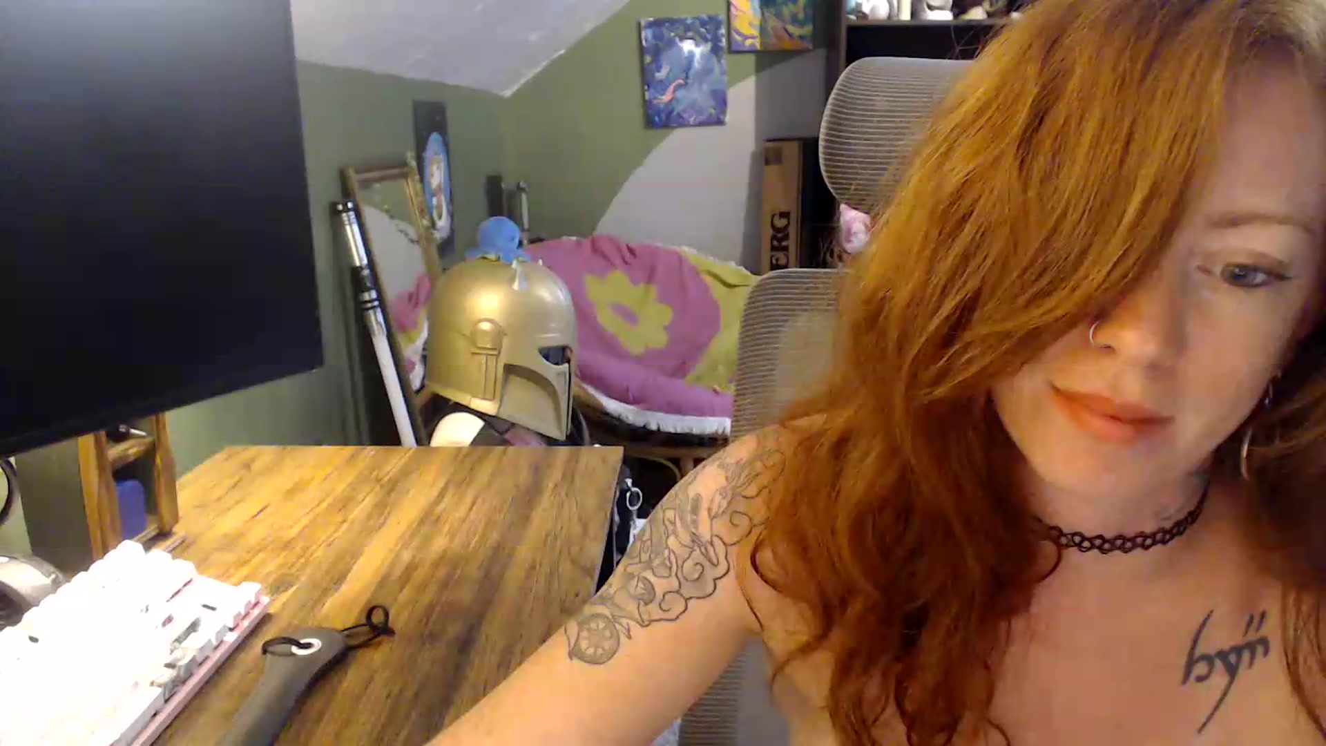 Gallery image thumbnail from AstraeaSiren's myfreecams stream on, 08/17/2026, 20:03 image 19 of 20