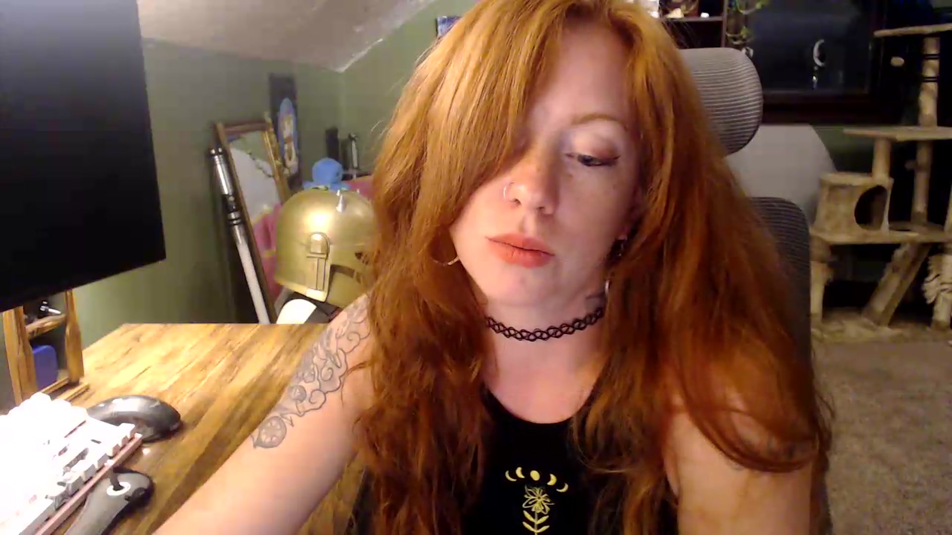 Gallery image thumbnail from AstraeaSiren's myfreecams stream on, 08/20/2026, 04:15 image 2 of 20