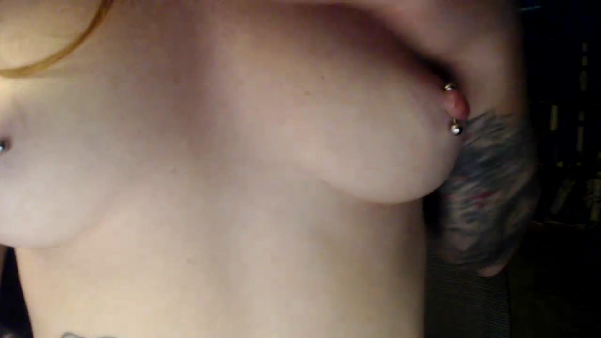 Gallery image thumbnail from AstraeaSiren's myfreecams stream on, 09/05/2026, 05:46 image 2 of 20