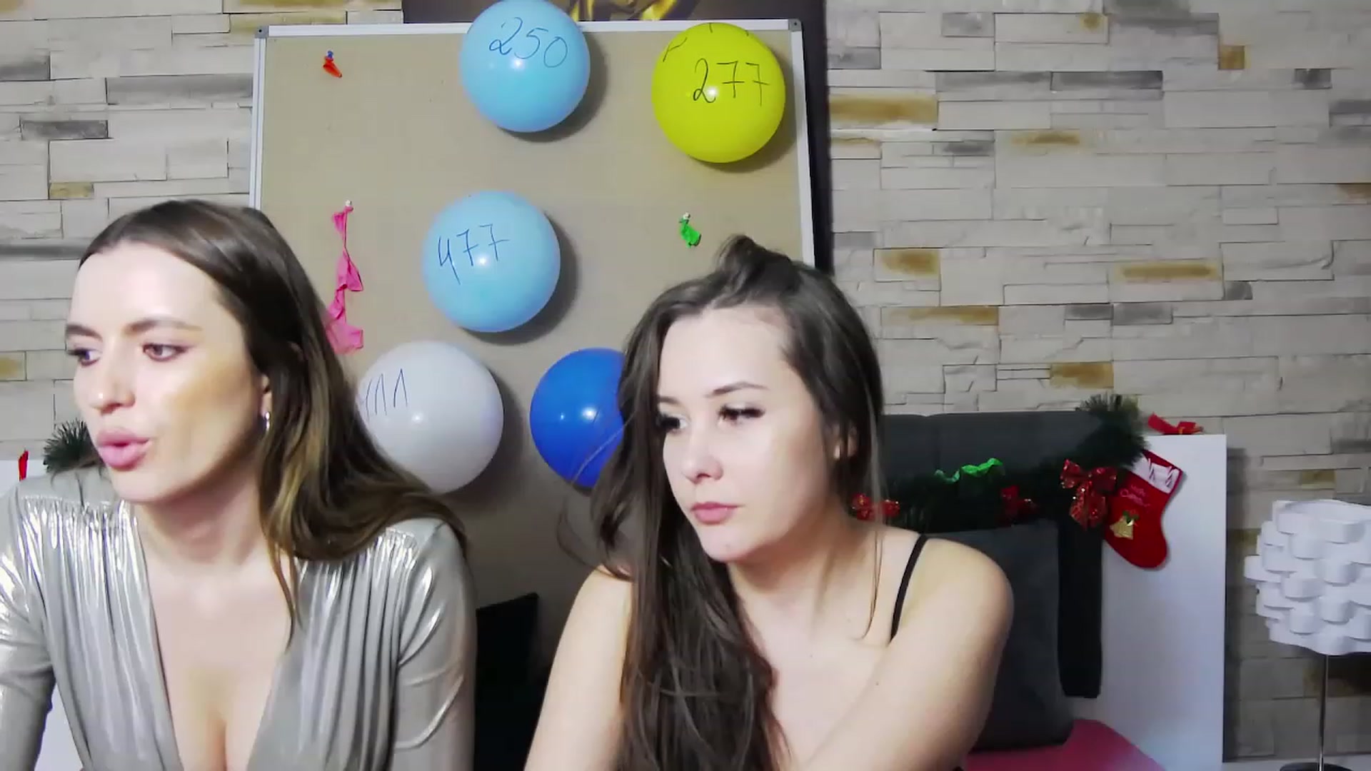 Gallery image thumbnail from AstridLuna_'s myfreecams stream on, 12/15/2022, 19:30 image 20 of 20