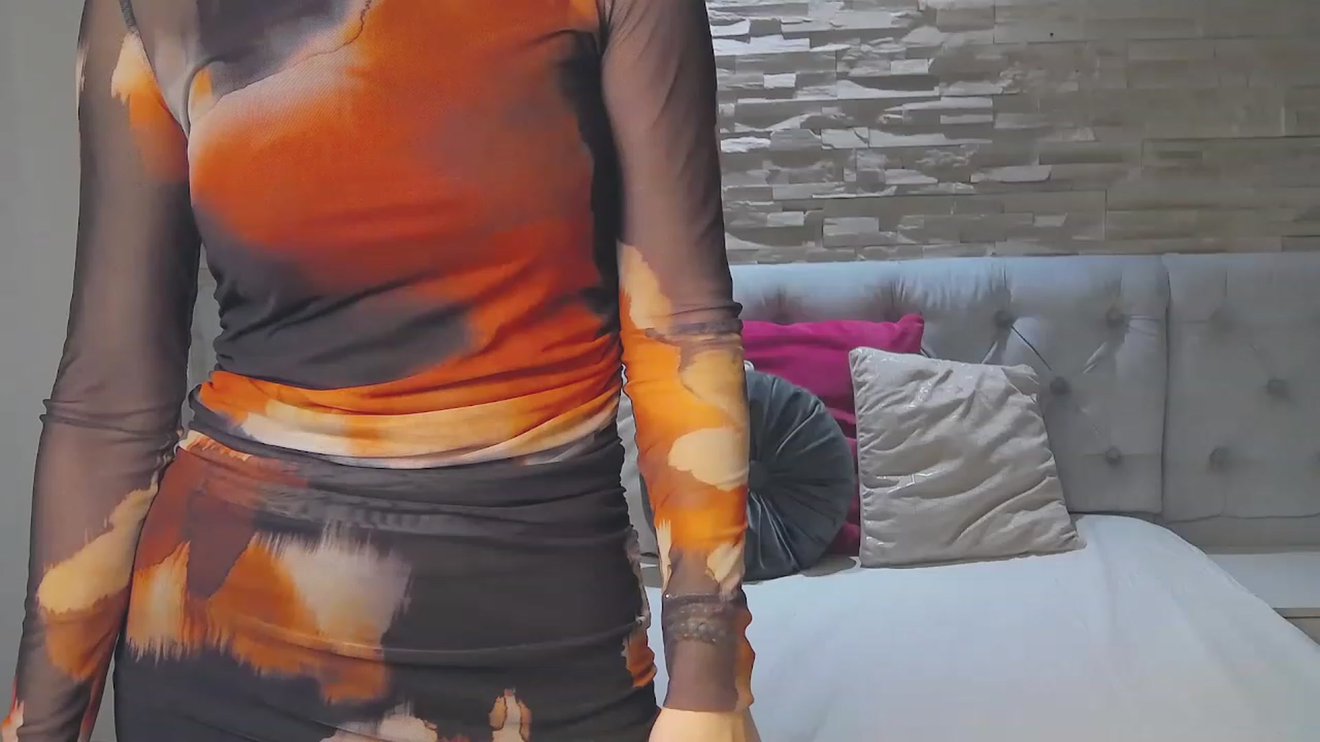 Gallery image thumbnail from AstridLuna_'s myfreecams stream on, 12/21/2022, 19:02 image 10 of 20