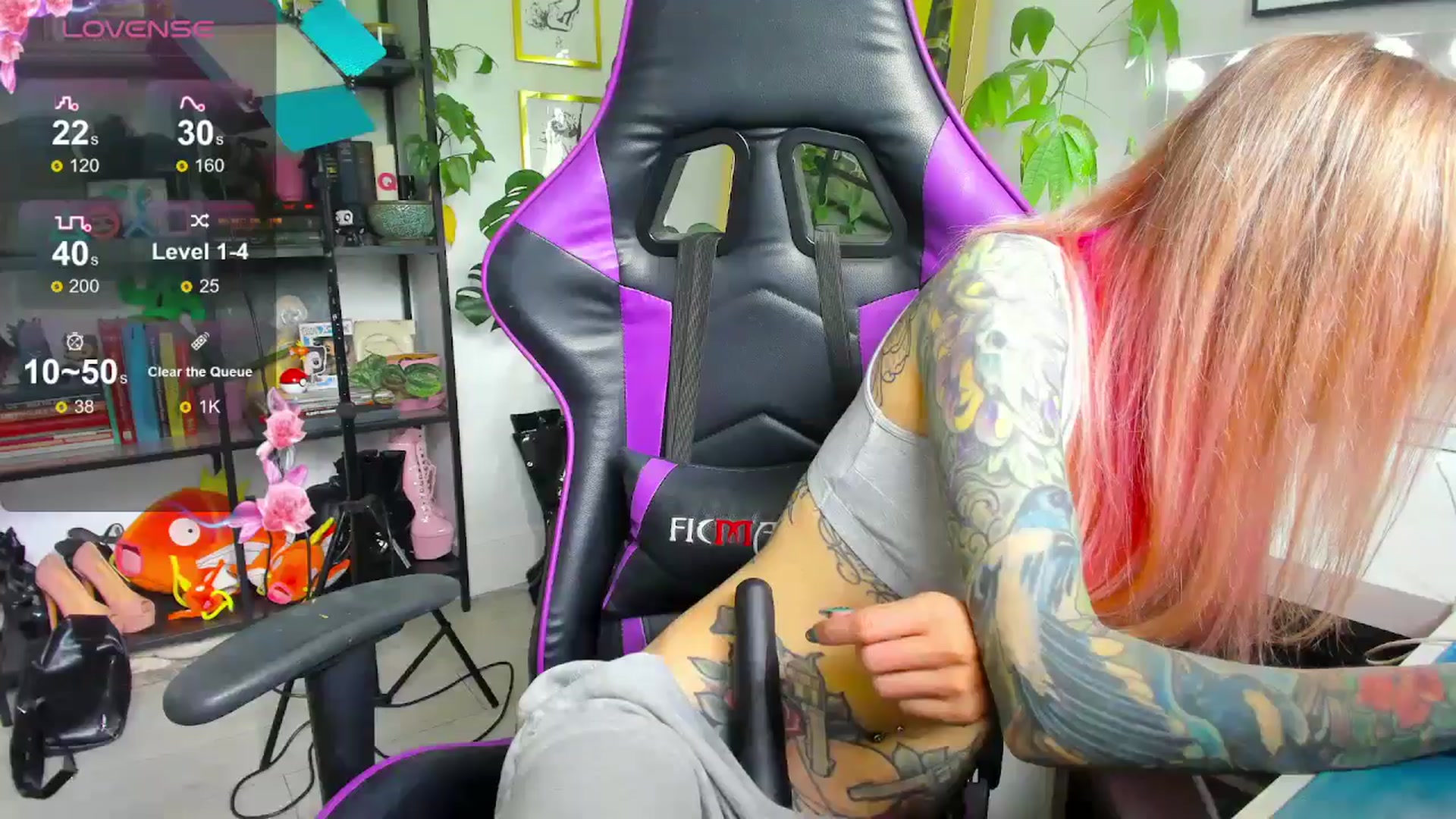 Gallery image thumbnail from AstridLuxe's myfreecams stream on, 06/07/2024, 15:40 image 12 of 20