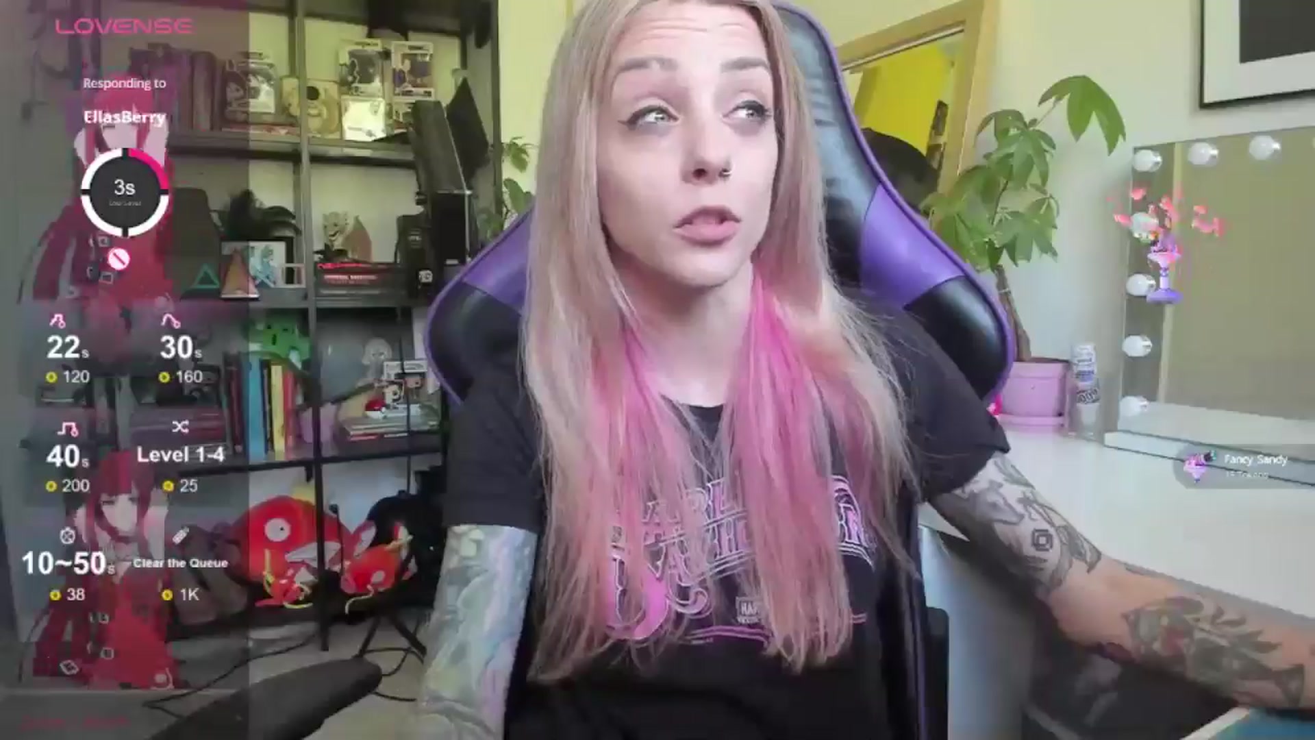 Gallery image thumbnail from AstridLuxe's myfreecams stream on, 06/19/2024, 14:24 image 8 of 20