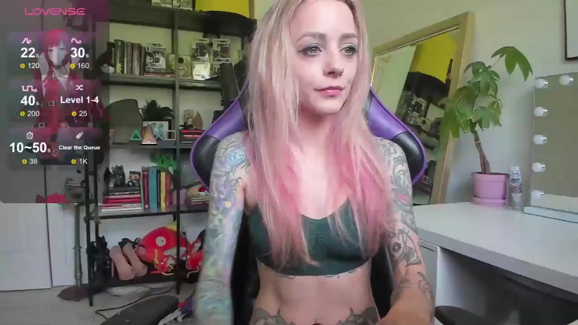 Gallery image thumbnail from AstridLuxe's myfreecams stream on, 06/20/2024, 14:07 image 14 of 20