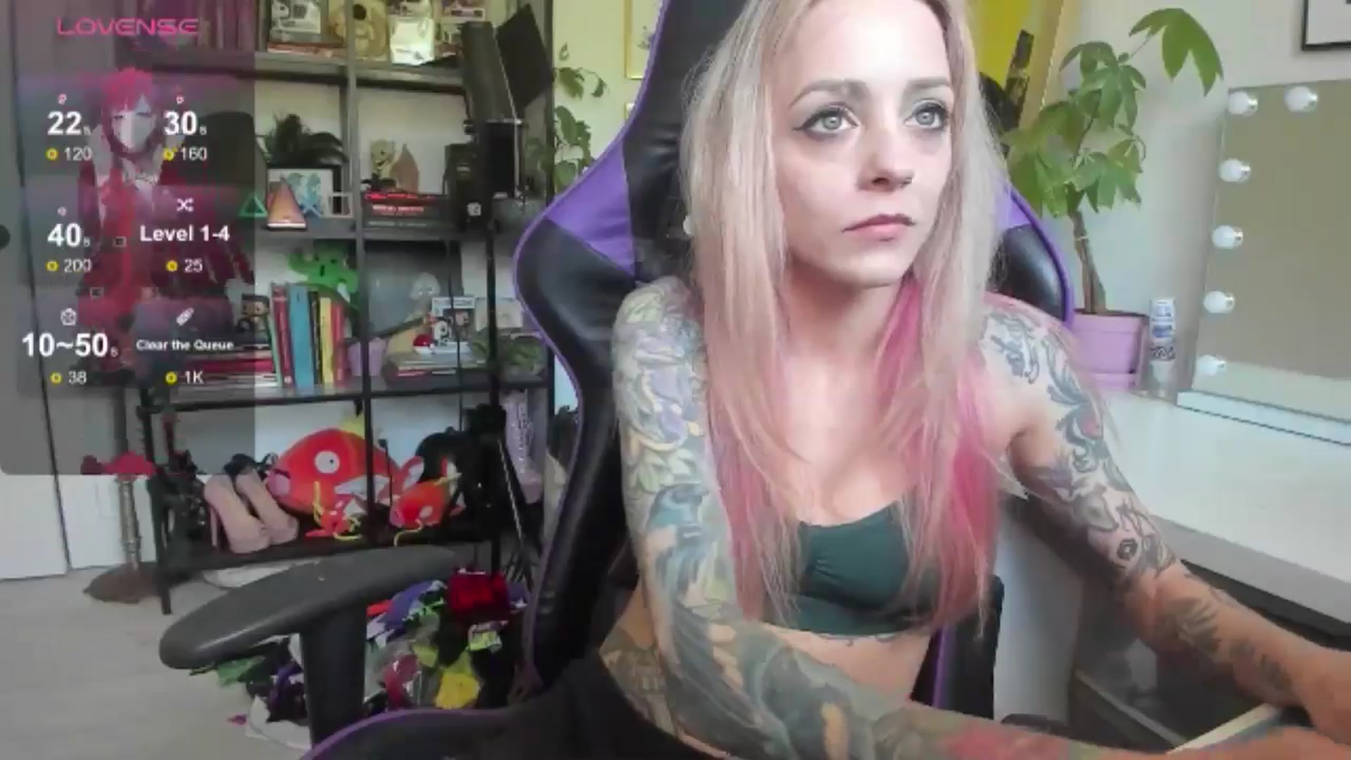 Gallery image thumbnail from AstridLuxe's myfreecams stream on, 06/20/2024, 14:51 image 17 of 20