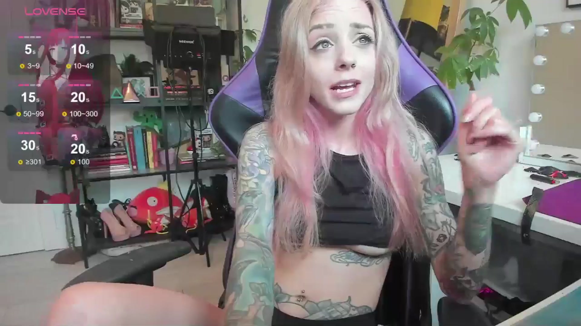 Gallery image thumbnail from AstridLuxe's myfreecams stream on, 06/21/2024, 13:52 image 18 of 20