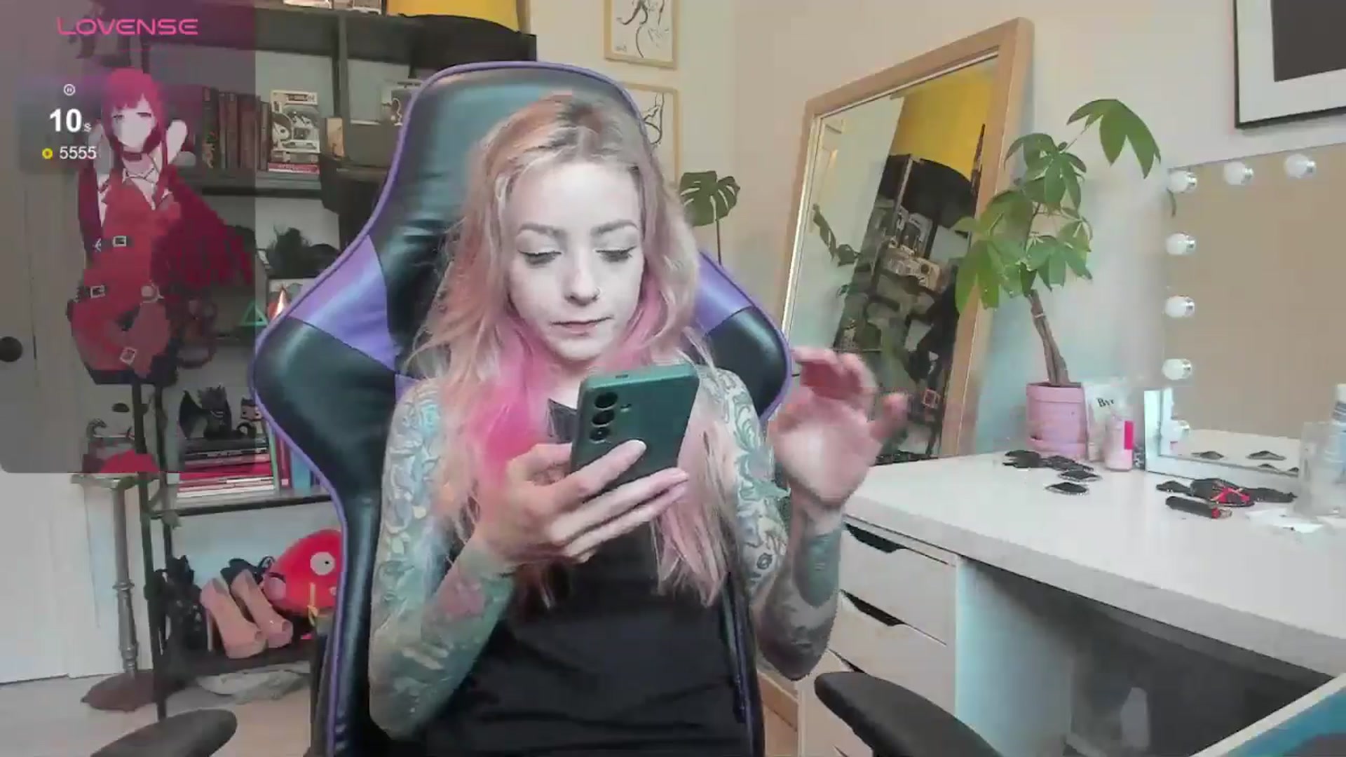 Gallery image thumbnail from AstridLuxe's myfreecams stream on, 06/21/2024, 13:52 image 2 of 20