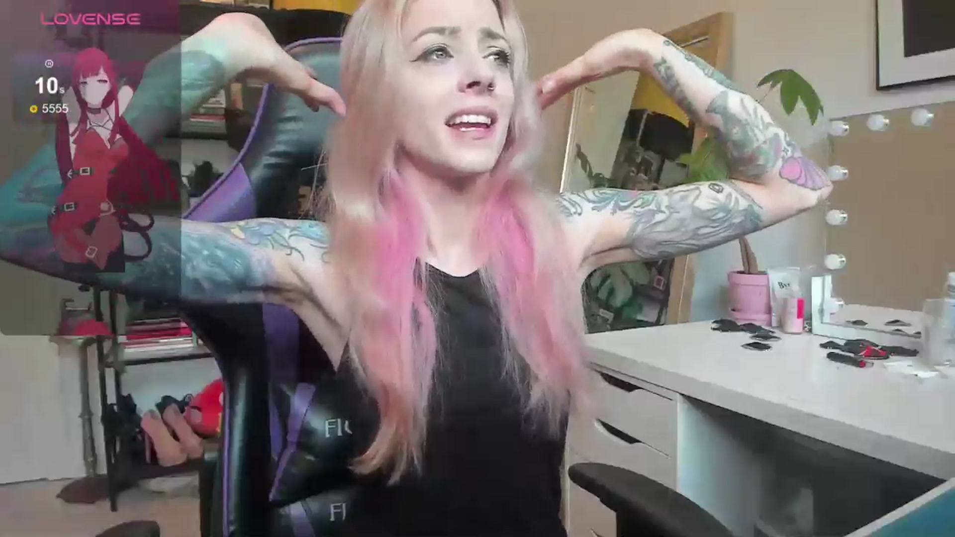 Gallery image thumbnail from AstridLuxe's myfreecams stream on, 06/21/2024, 13:52 image 6 of 20