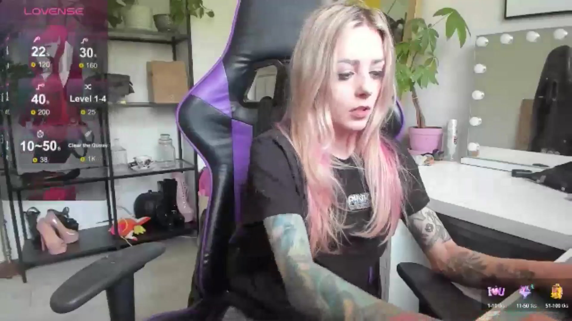 Gallery image thumbnail from AstridLuxe's myfreecams stream on, 07/03/2024, 18:02 image 16 of 20