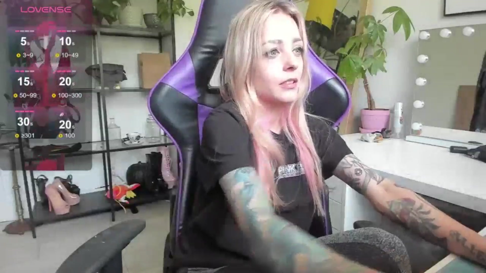Gallery image thumbnail from AstridLuxe's myfreecams stream on, 07/03/2024, 18:02 image 7 of 20