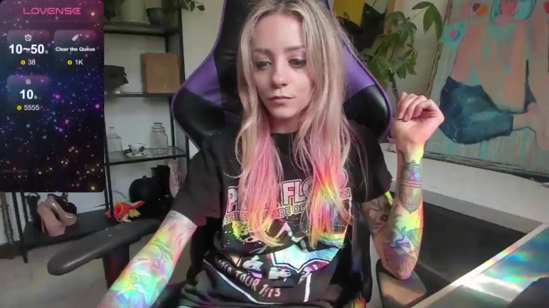 Gallery image thumbnail from AstridLuxe's myfreecams stream on, 07/03/2024, 20:02 image 4 of 20