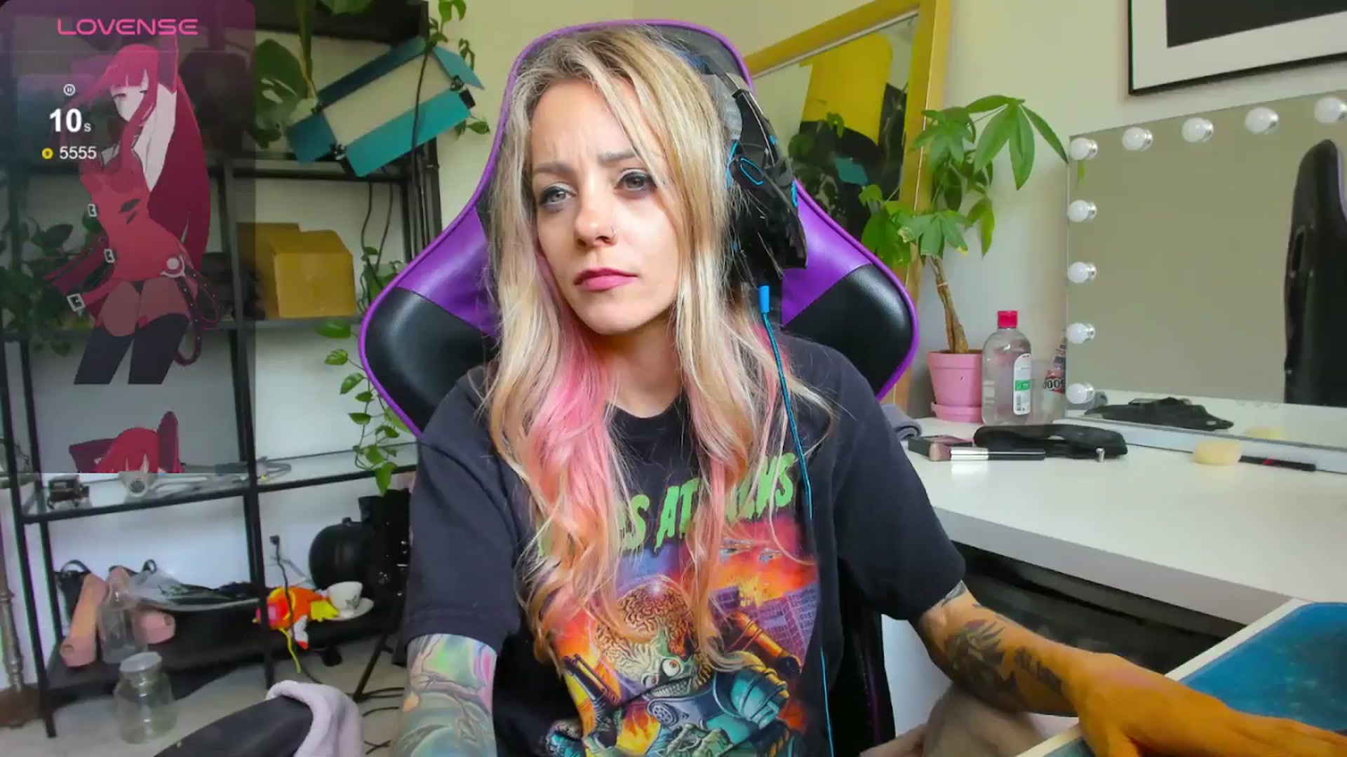 Gallery image thumbnail from AstridLuxe's myfreecams stream on, 07/10/2024, 19:17 image 8 of 20