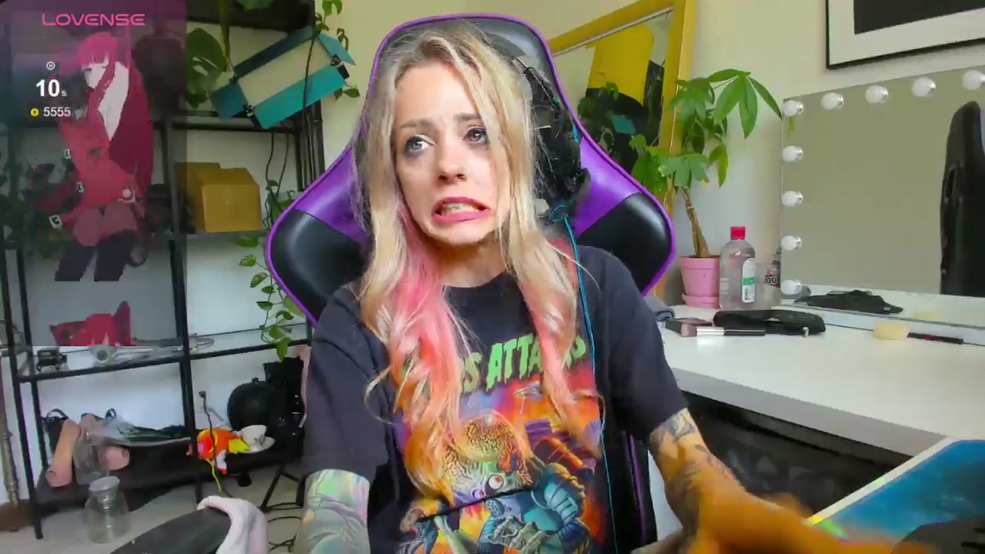 Gallery image thumbnail from AstridLuxe's myfreecams stream on, 07/10/2024, 19:17 image 12 of 20