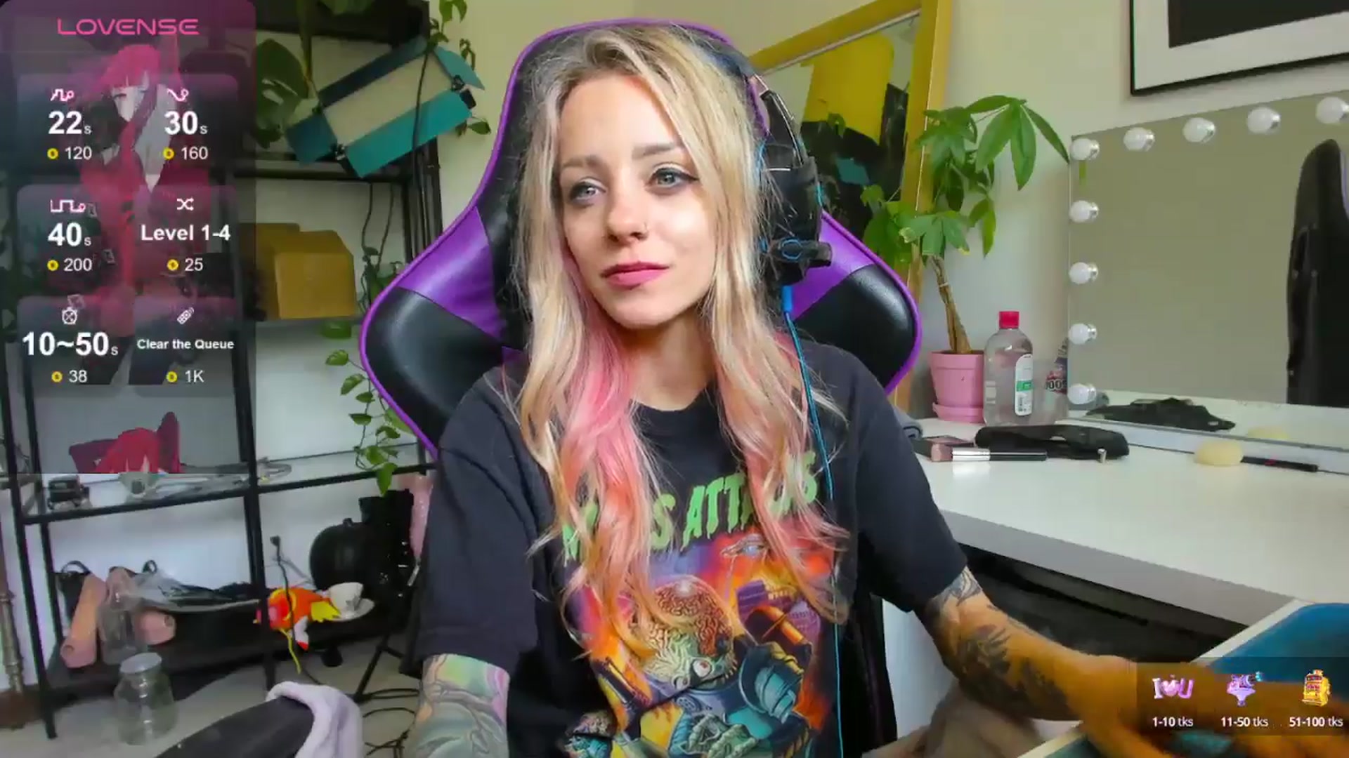 Gallery image thumbnail from AstridLuxe's myfreecams stream on, 07/10/2024, 19:17 image 9 of 20