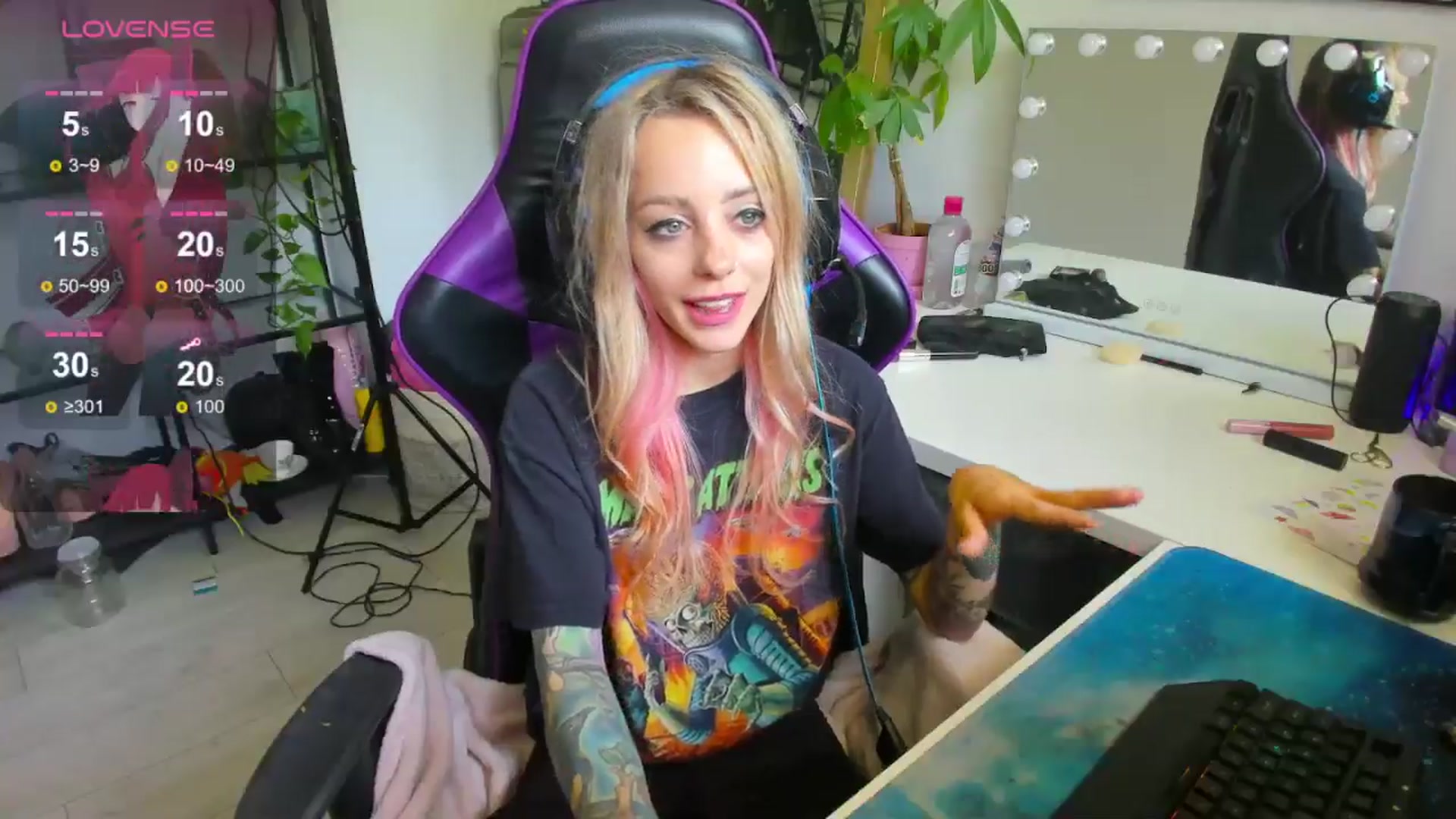 Gallery image thumbnail from AstridLuxe's myfreecams stream on, 07/10/2024, 19:17 image 2 of 20