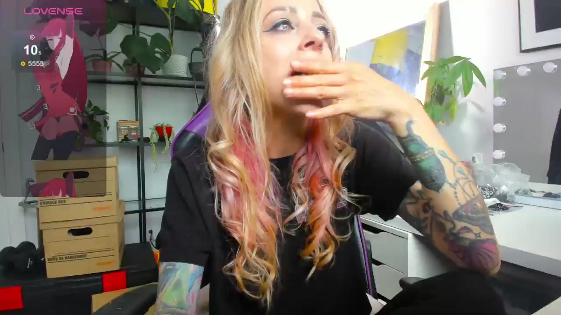 Gallery image thumbnail from AstridLuxe's myfreecams stream on, 07/16/2024, 17:17 image 7 of 20