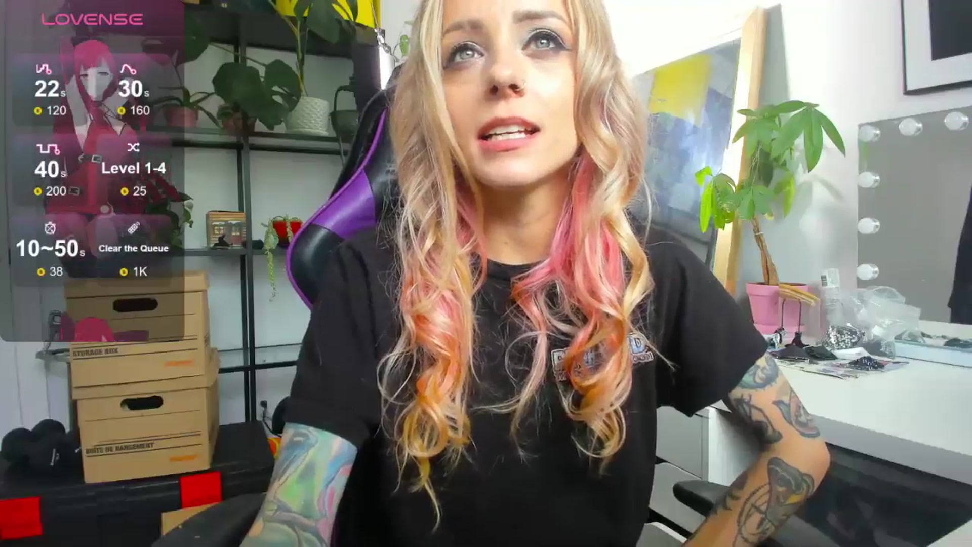 Gallery image thumbnail from AstridLuxe's myfreecams stream on, 07/16/2024, 17:17 image 16 of 20