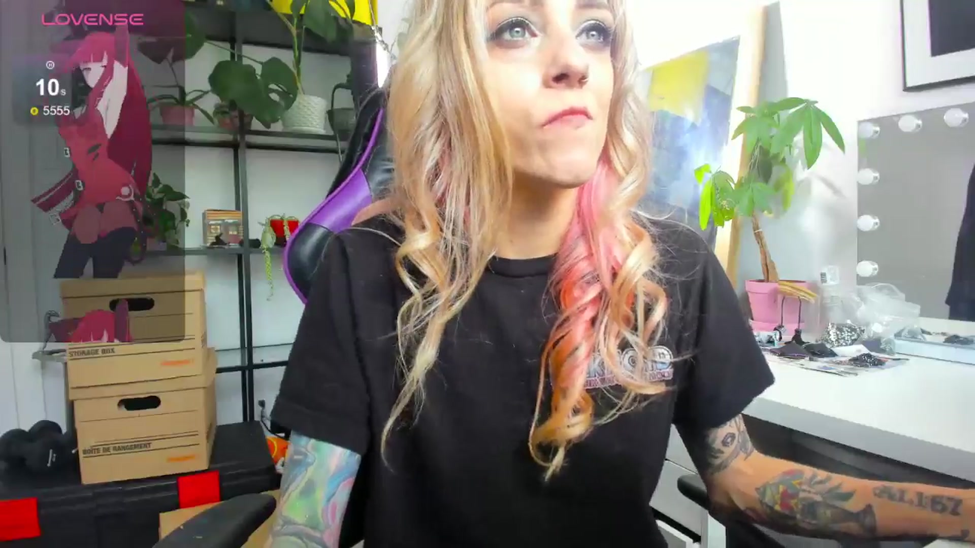 Gallery image thumbnail from AstridLuxe's myfreecams stream on, 07/16/2024, 17:17 image 10 of 20