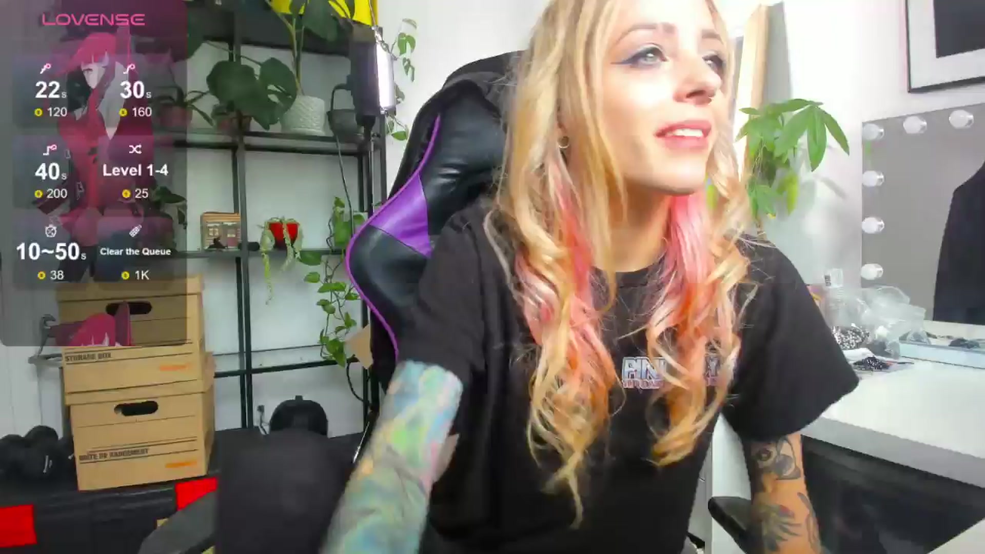 Gallery image thumbnail from AstridLuxe's myfreecams stream on, 07/16/2024, 17:17 image 5 of 20