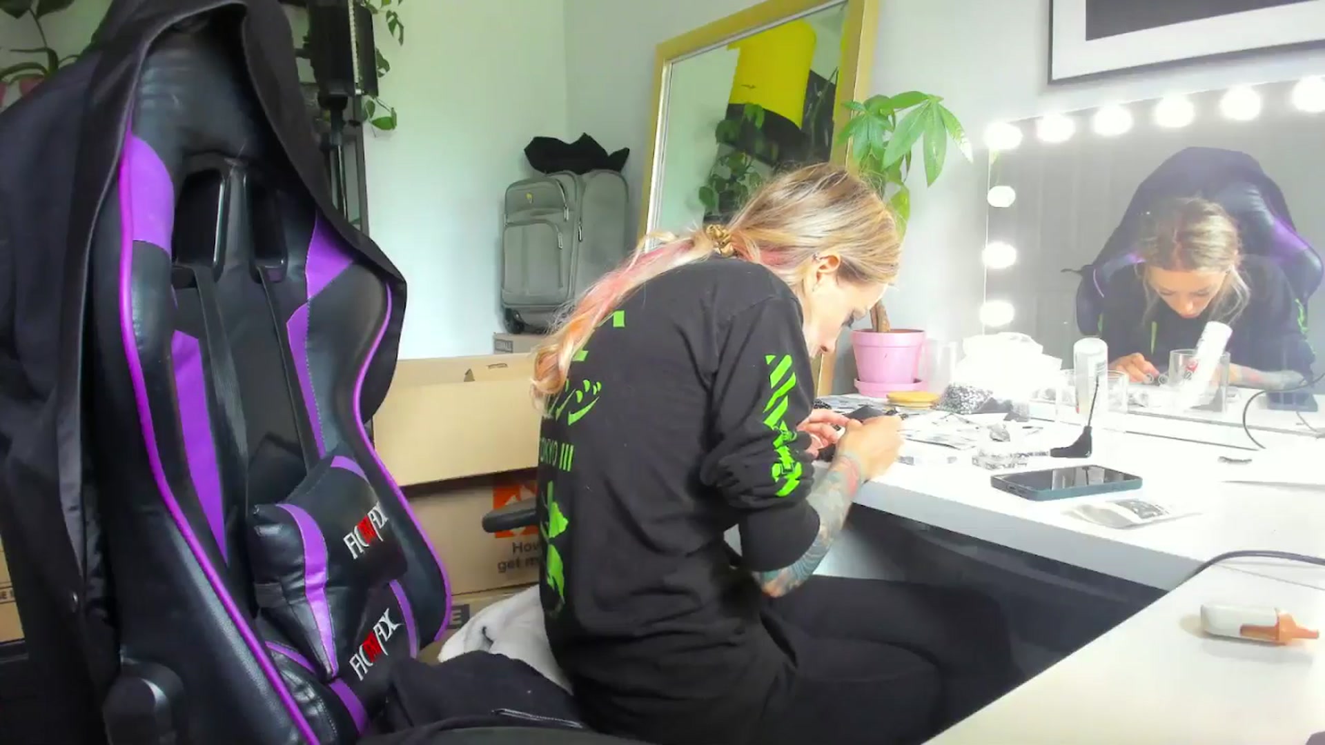 Gallery image thumbnail from AstridLuxe's myfreecams stream on, 07/16/2024, 19:33 image 3 of 20