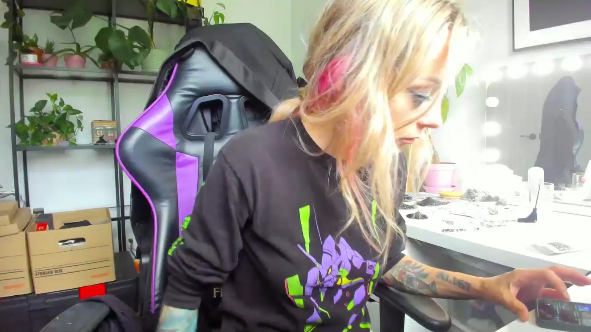 Gallery image thumbnail from AstridLuxe's myfreecams stream on, 07/16/2024, 19:33 image 5 of 20