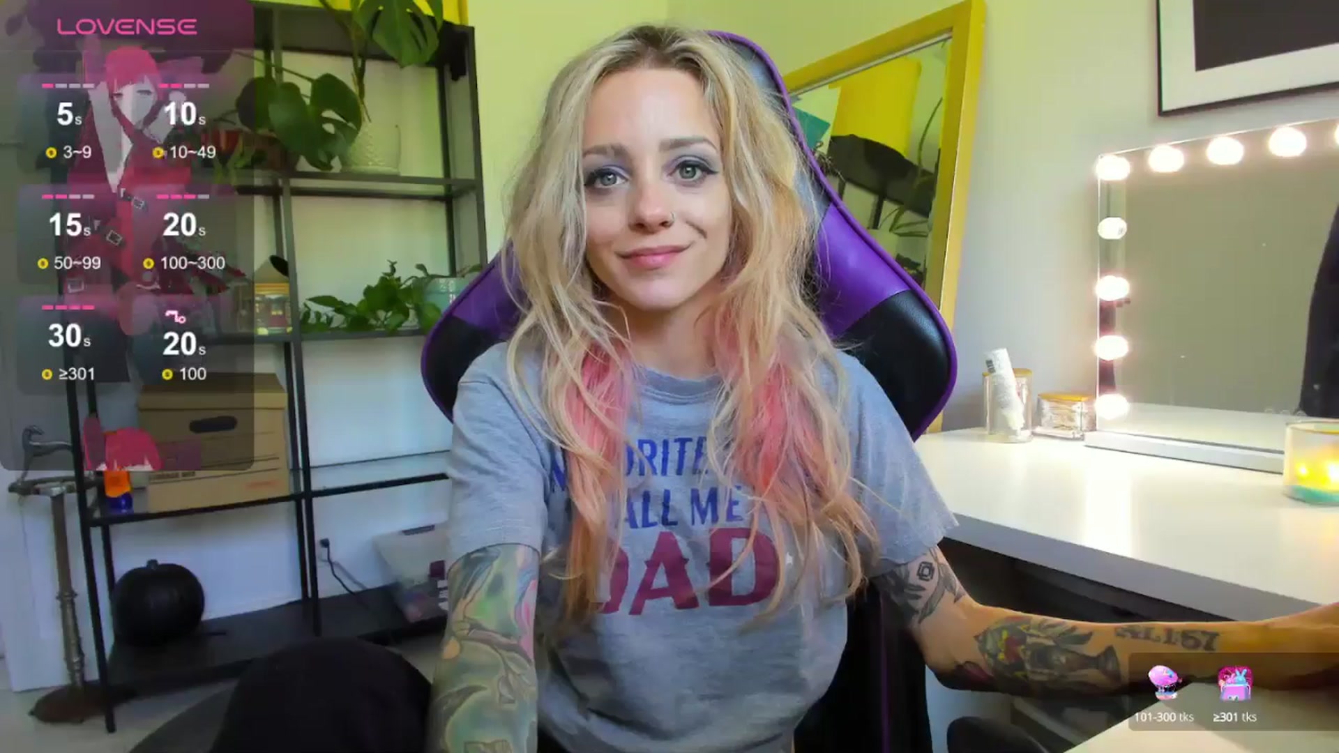 Gallery image thumbnail from AstridLuxe's myfreecams stream on, 07/22/2024, 14:13 image 20 of 20