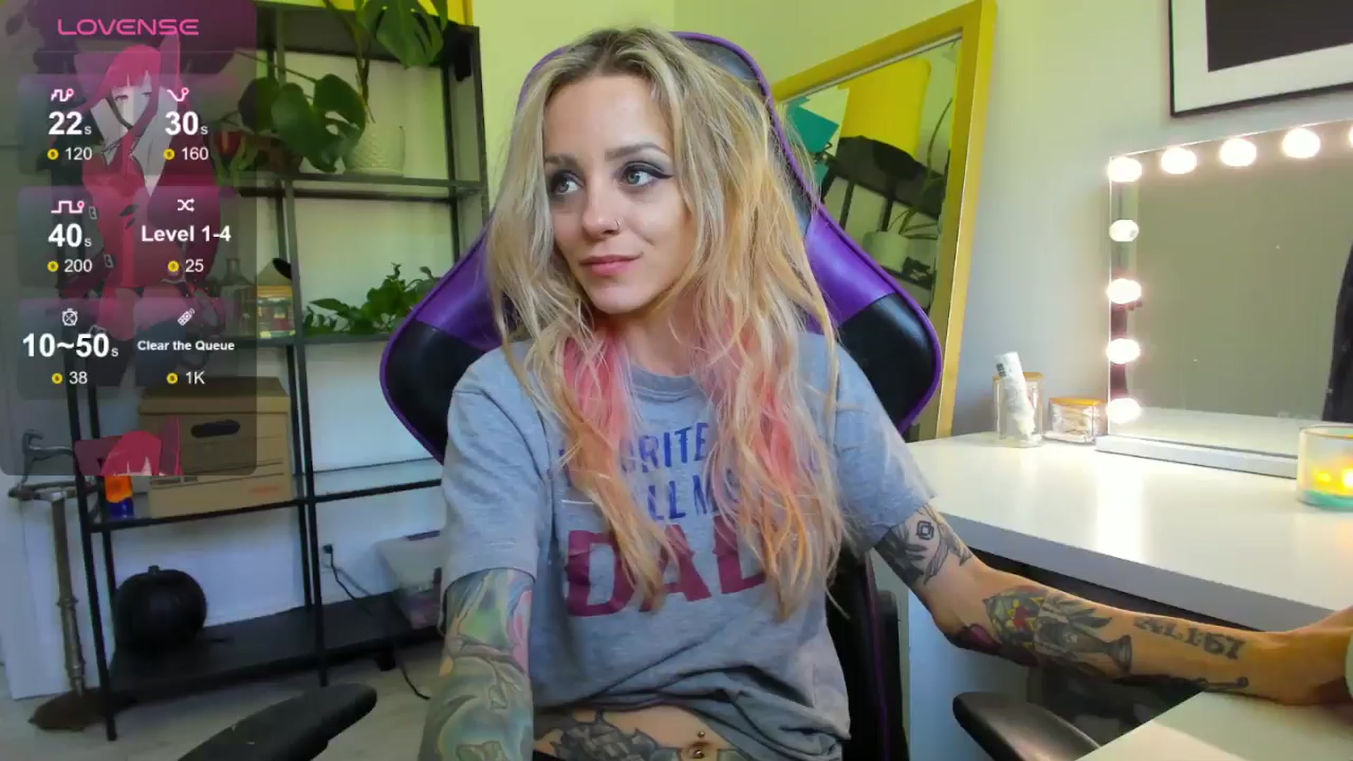 Gallery image thumbnail from AstridLuxe's myfreecams stream on, 07/22/2024, 16:25 image 1 of 20