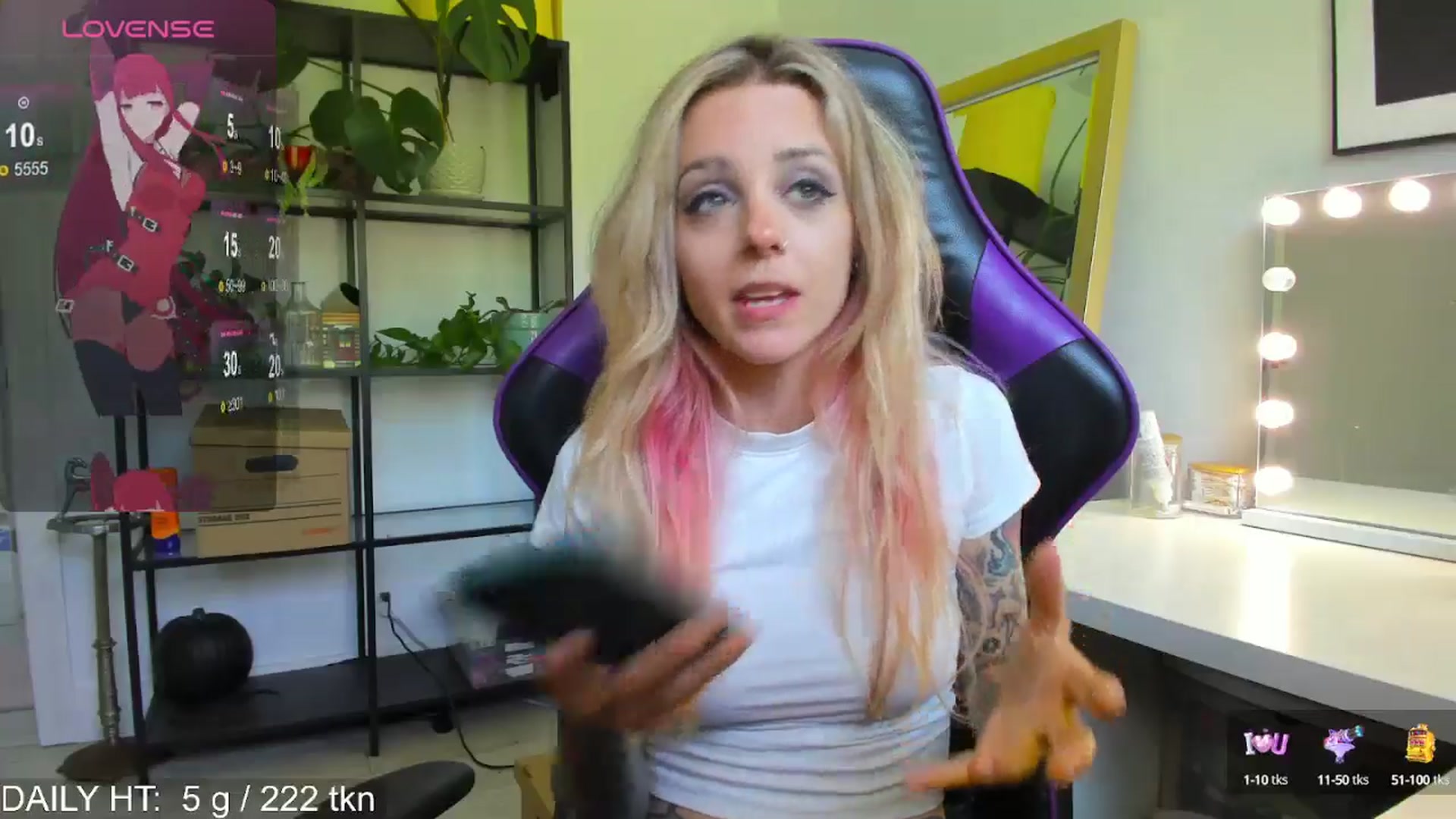 Gallery image thumbnail from AstridLuxe's myfreecams stream on, 07/22/2024, 16:25 image 11 of 20