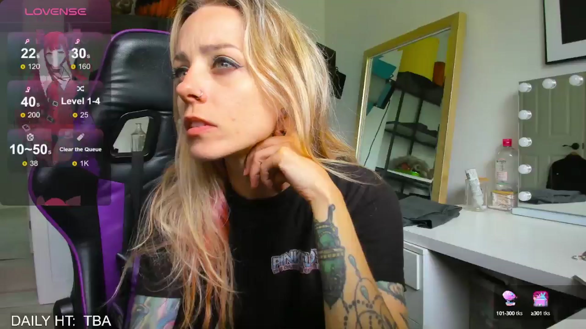 Gallery image thumbnail from AstridLuxe's myfreecams stream on, 07/24/2024, 19:14 image 3 of 20