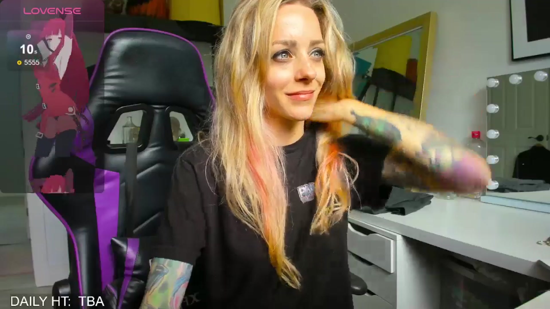 Gallery image thumbnail from AstridLuxe's myfreecams stream on, 07/24/2024, 19:14 image 6 of 20