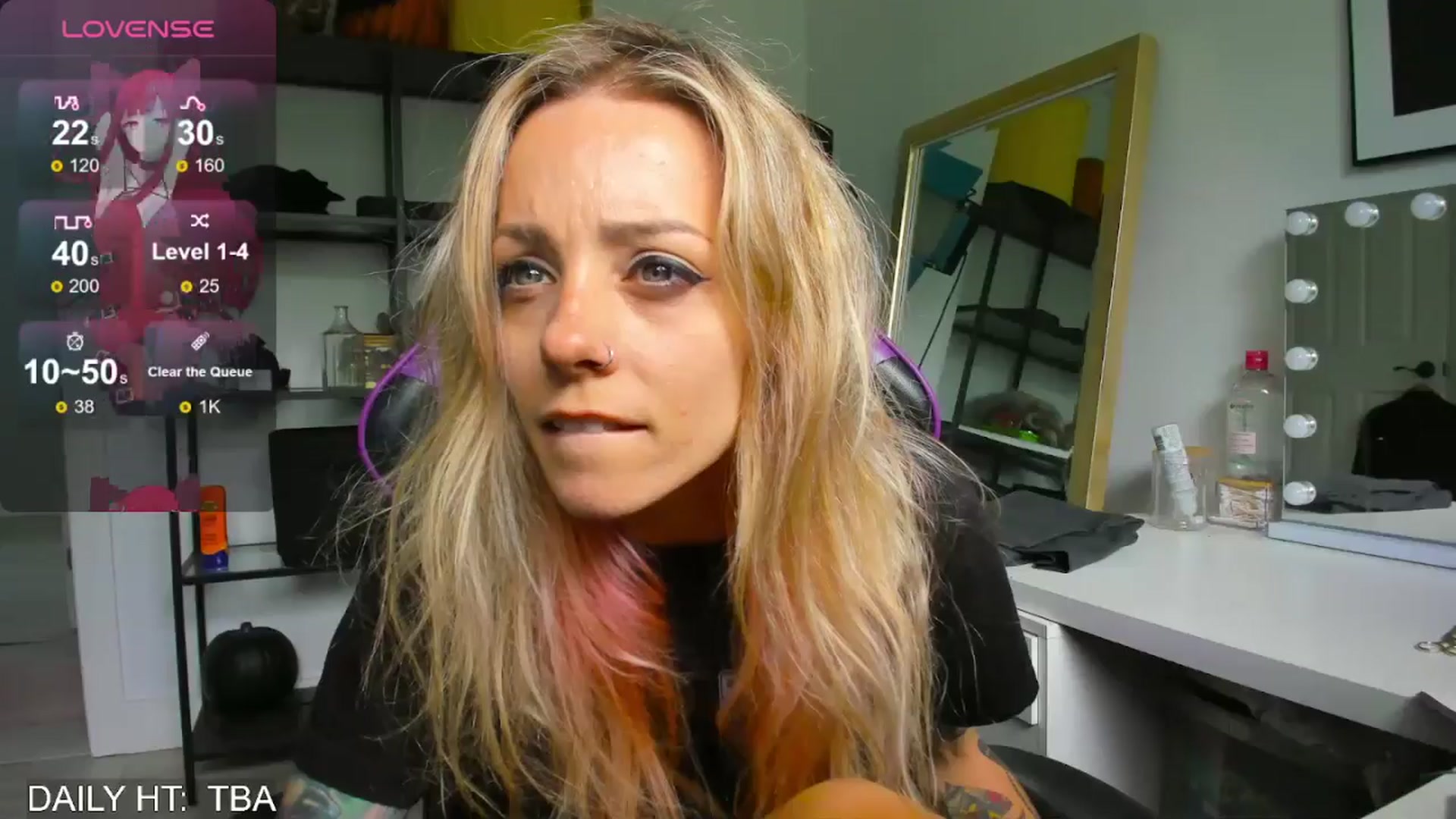 Gallery image thumbnail from AstridLuxe's myfreecams stream on, 07/24/2024, 19:14 image 18 of 20
