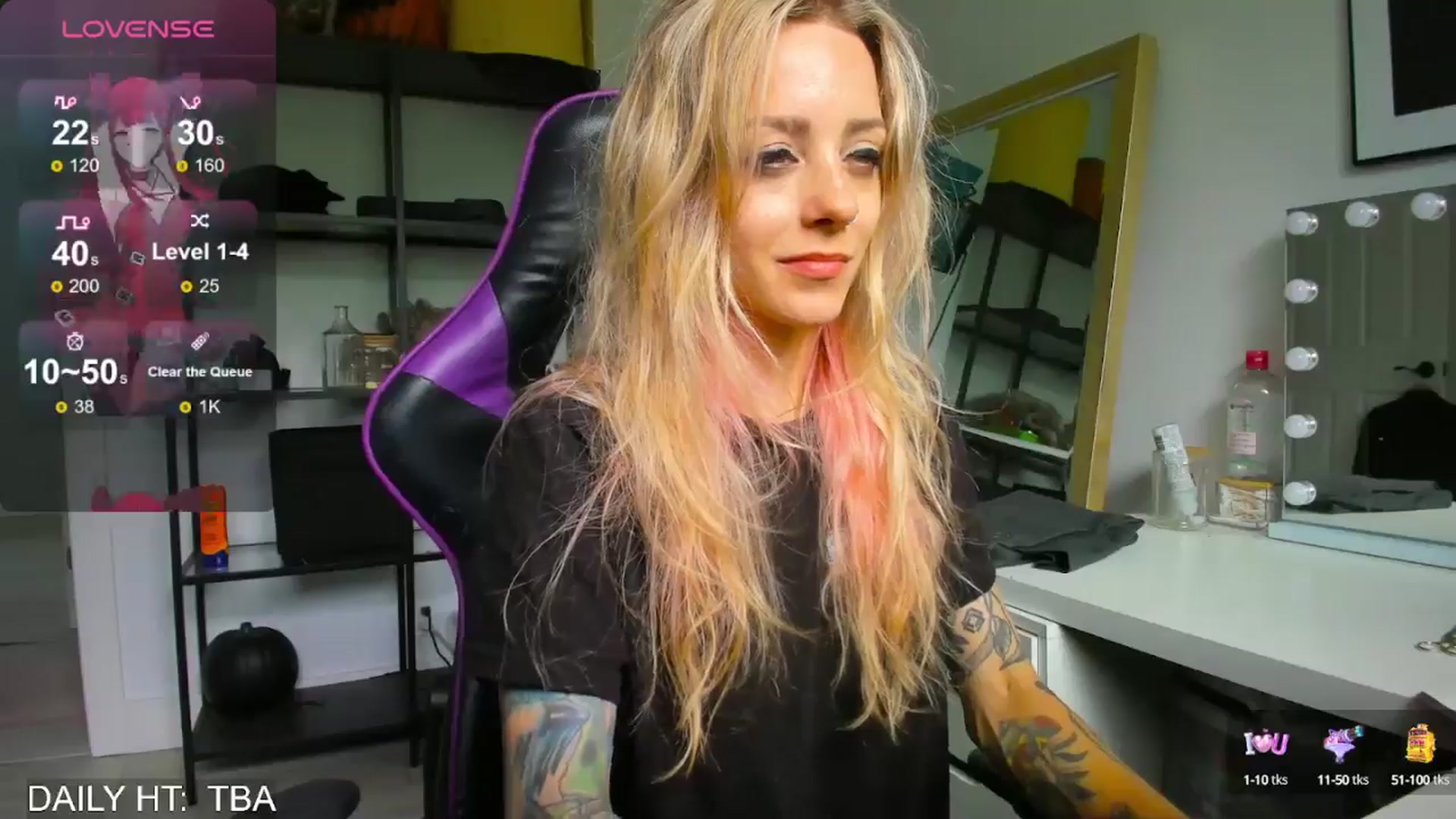 Gallery image thumbnail from AstridLuxe's myfreecams stream on, 07/24/2024, 19:14 image 20 of 20