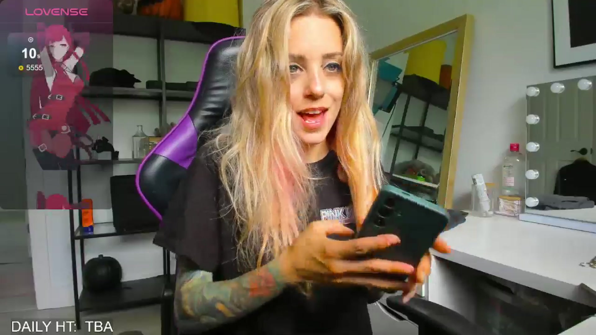 Gallery image thumbnail from AstridLuxe's myfreecams stream on, 07/24/2024, 19:14 image 17 of 20