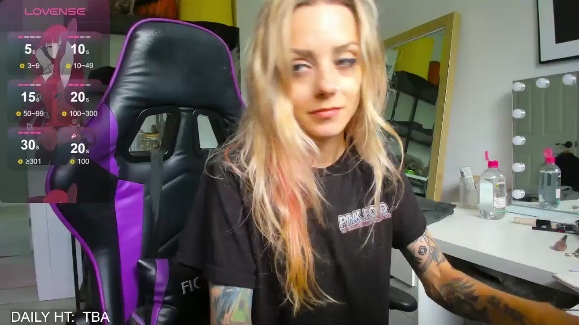 Gallery image thumbnail from AstridLuxe's myfreecams stream on, 07/24/2024, 19:14 image 1 of 20