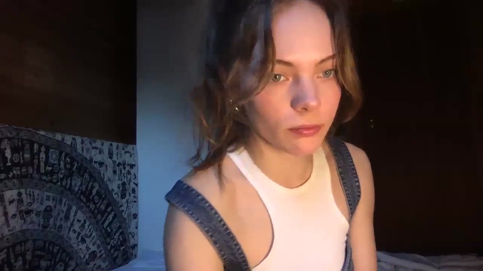 Gallery image thumbnail from AstroGirl1's myfreecams stream on, 03/04/2024, 16:42 image 19 of 20