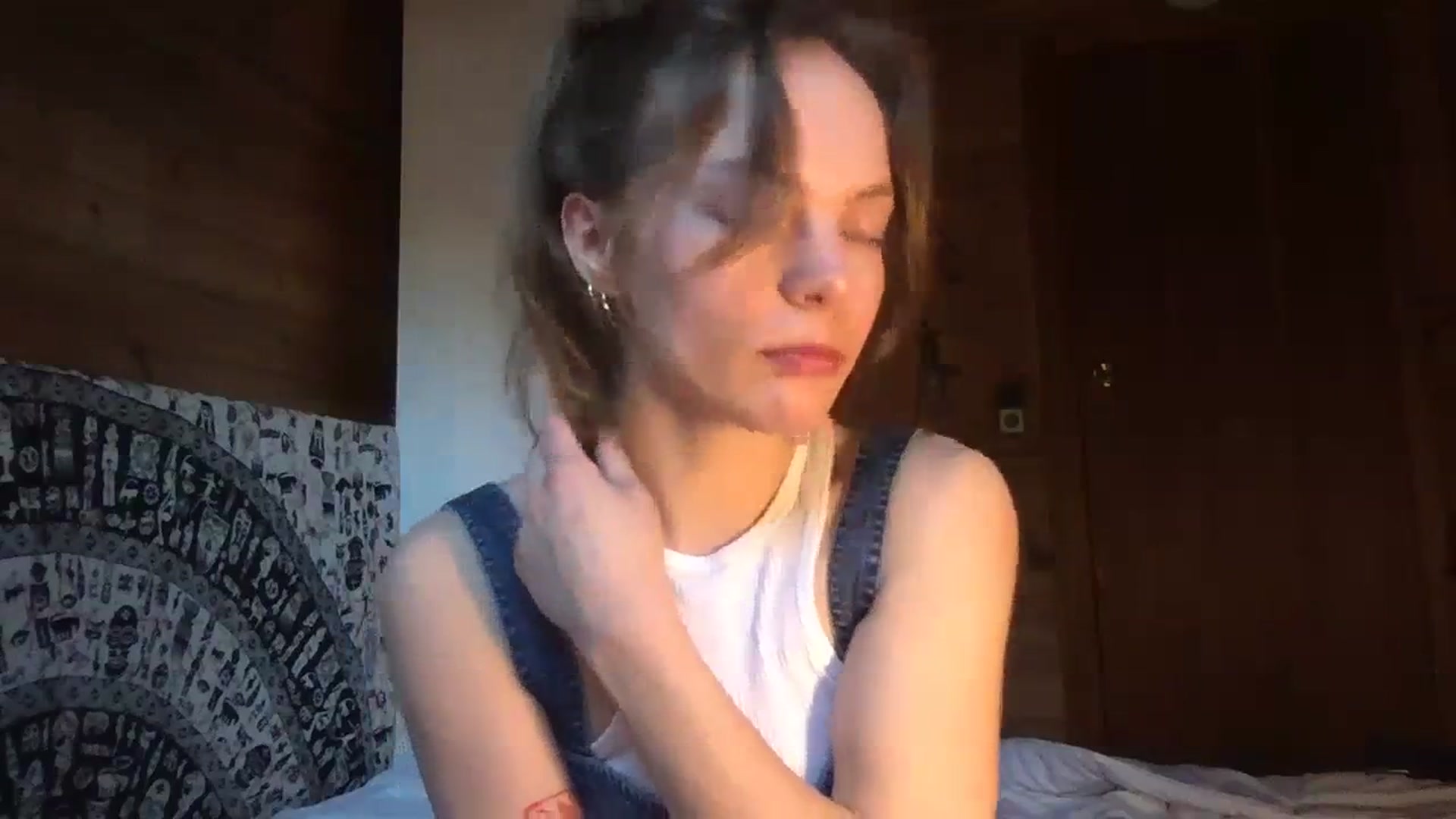 Gallery image thumbnail from AstroGirl1's myfreecams stream on, 03/04/2024, 16:42 image 11 of 20