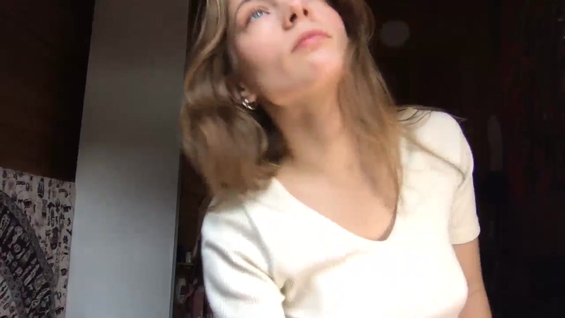 Gallery image thumbnail from AstroGirl1's myfreecams stream on, 03/05/2024, 12:57 image 19 of 20