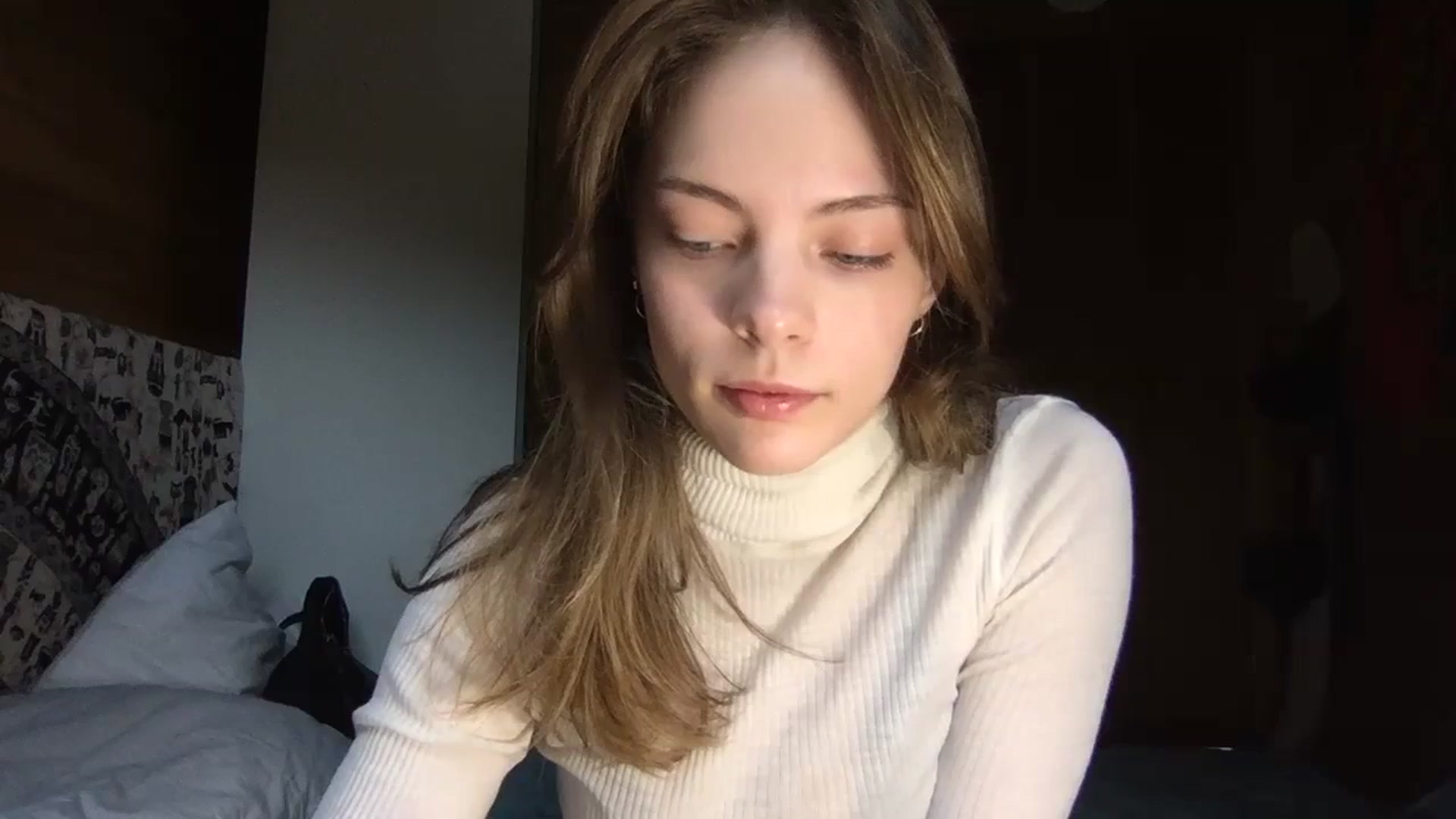 Gallery image thumbnail from AstroGirl1's myfreecams stream on, 03/11/2024, 15:24 image 7 of 20