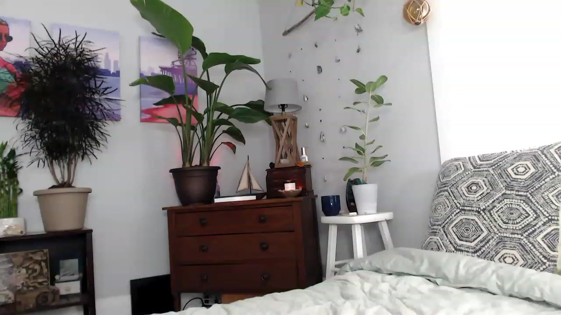 Gallery image thumbnail from AthenaSiren's myfreecams stream on, 04/17/2023, 16:29 image 3 of 20