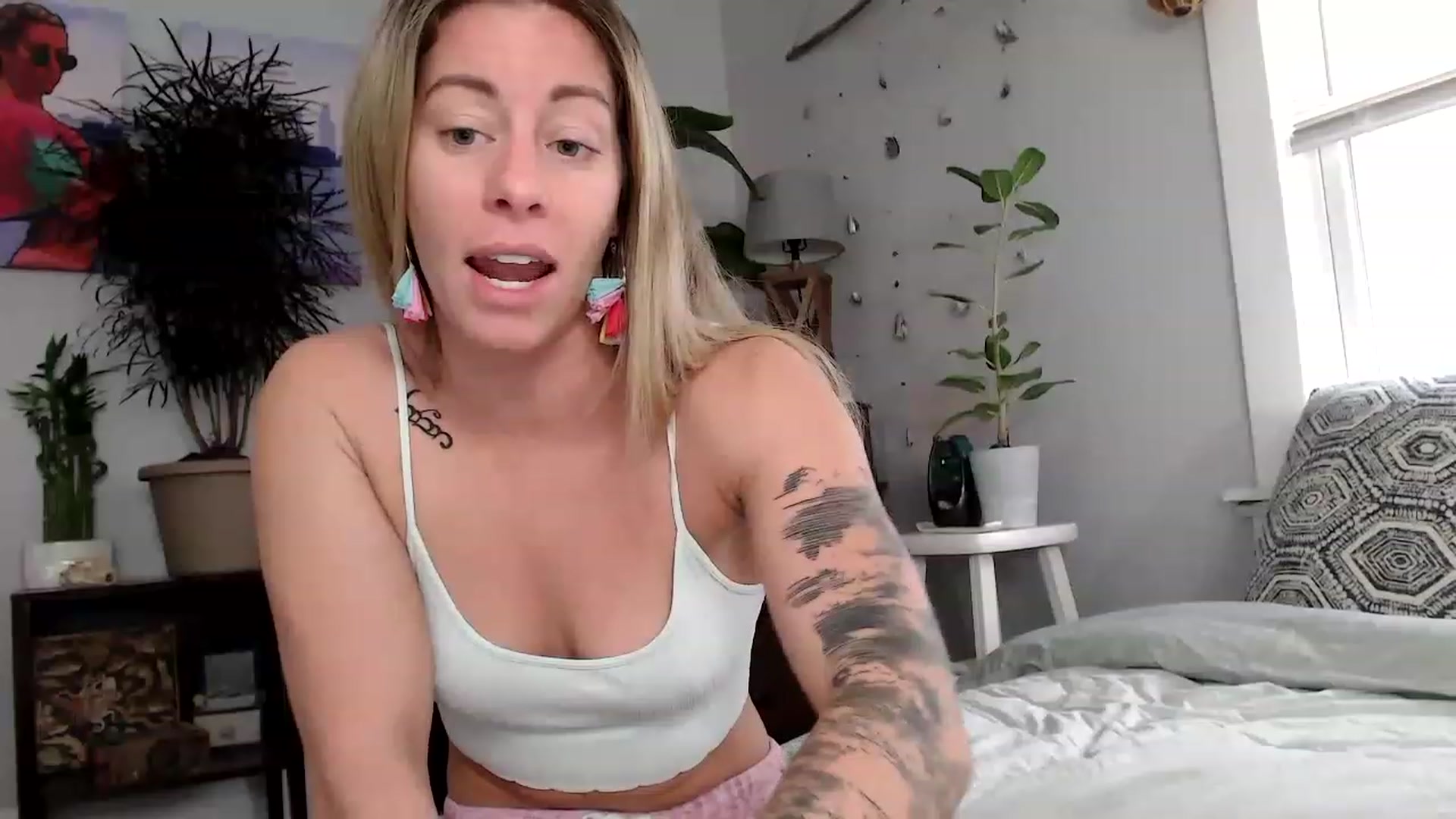 Gallery image thumbnail from AthenaSiren's myfreecams stream on, 04/18/2023, 15:46 image 11 of 20