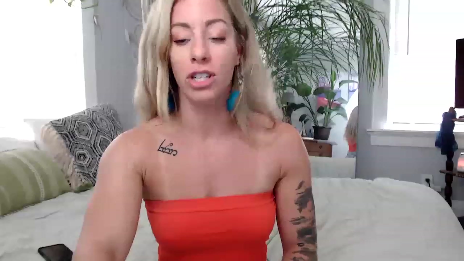 Gallery image thumbnail from AthenaSiren's myfreecams stream on, 06/22/2023, 15:57 image 4 of 20