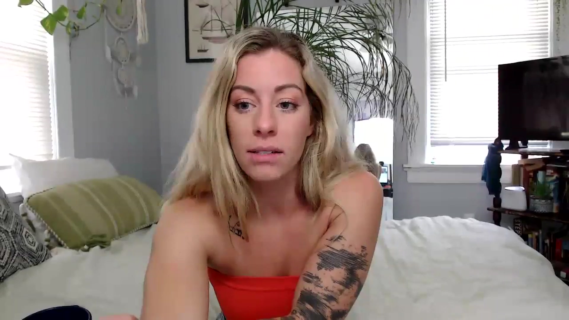 Gallery image thumbnail from AthenaSiren's myfreecams stream on, 09/18/2023, 13:55 image 2 of 20