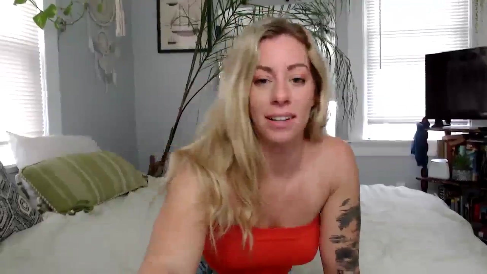 Gallery image thumbnail from AthenaSiren's myfreecams stream on, 09/18/2023, 13:55 image 8 of 20