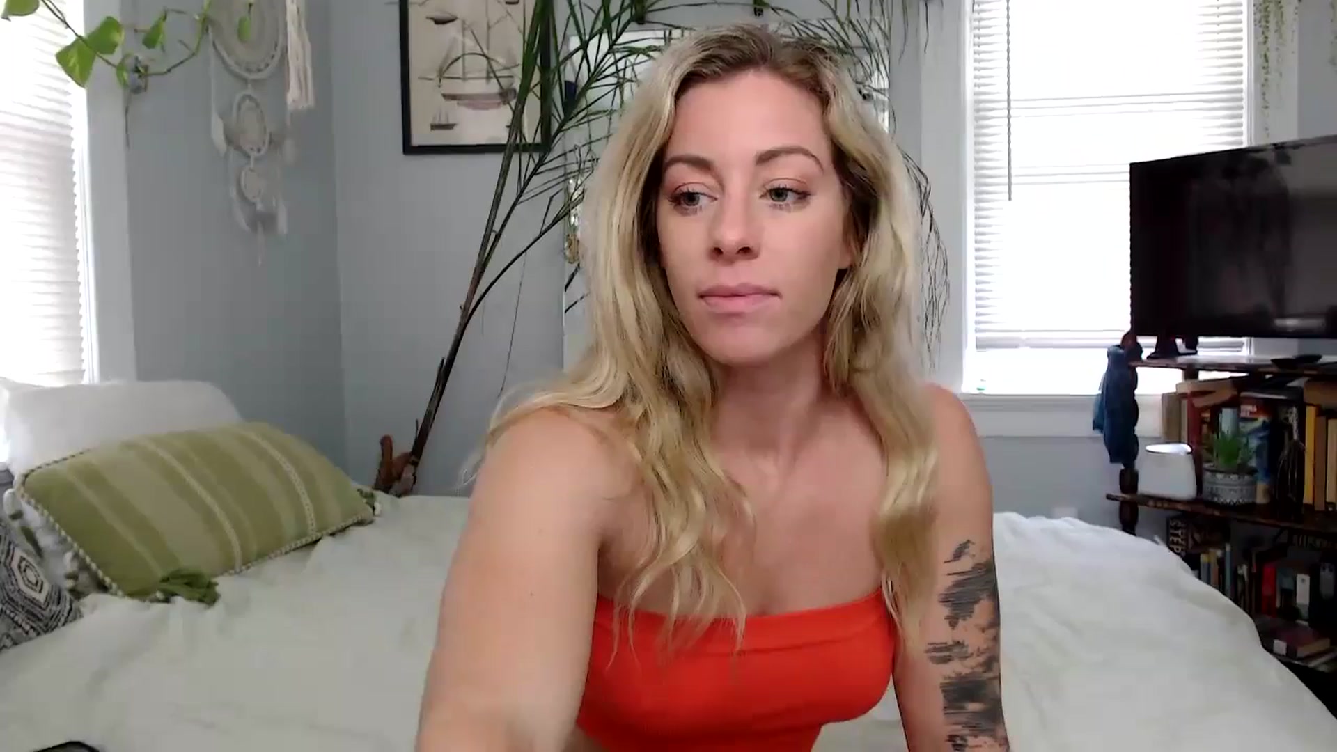 Gallery image thumbnail from AthenaSiren's myfreecams stream on, 09/18/2023, 13:55 image 14 of 20