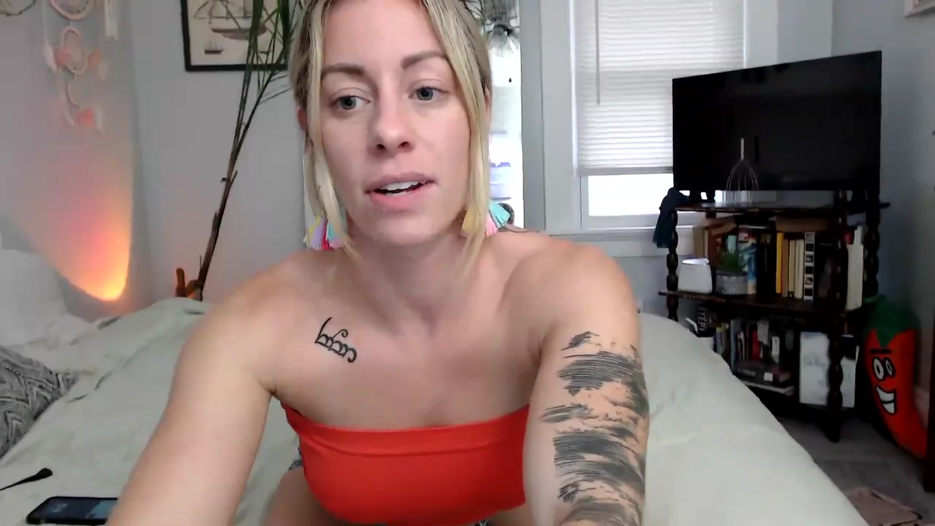 Gallery image thumbnail from AthenaSiren's myfreecams stream on, 09/27/2023, 22:33 image 13 of 20
